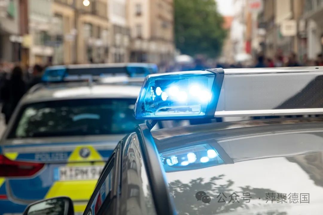 北莱茵-威斯特法伦州一难民咬伤警员被电击枪打死-ichn.eu | 人在欧洲