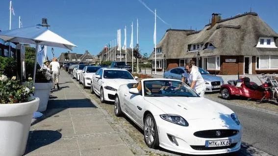 叙尔特岛五旬节聚会高喊“外国人滚蛋”,安全部门正介-ichn.eu | 人在欧洲