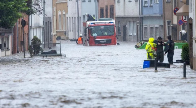 德国遭受猛烈的暴雨袭击!气候变化打破常规,恶劣天气-ichn.eu | 人在欧洲