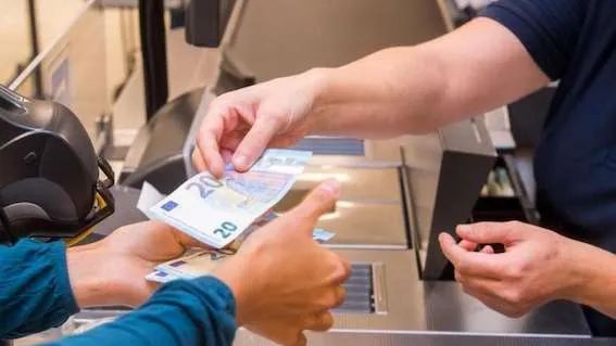德国的现金交易愈演愈盛,欧洲杯的外国游客无法理解-ichn.eu | 人在欧洲