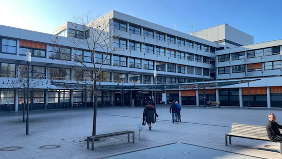 一家丑闻缠身的医院被曝光-ichn.eu | 人在欧洲