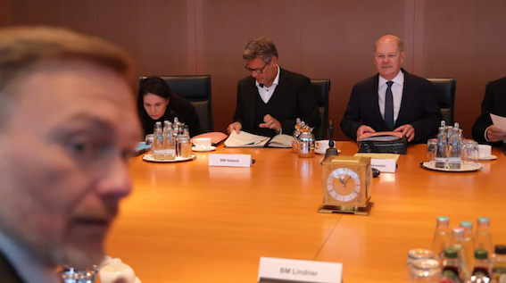 Time to show down：交通灯政府最终-ichn.eu | 人在欧洲