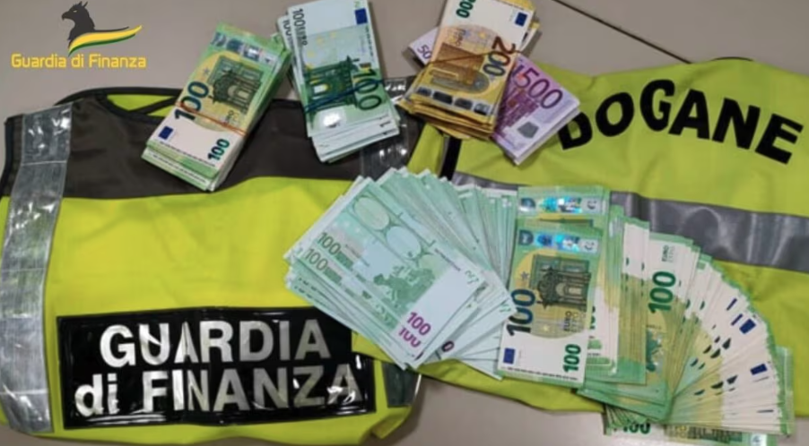 带大量现金入境欧盟注意了！机场派出“现金犬“严查！-ichn.eu | 人在欧洲