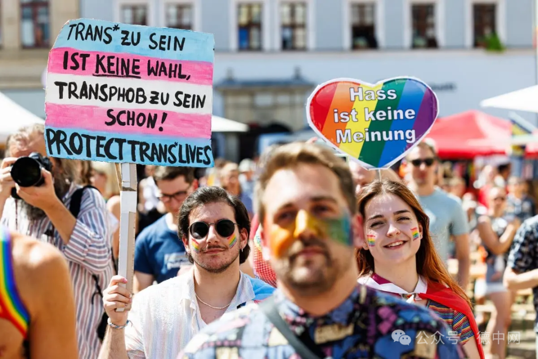 德国放宽法定性别变更的法律开始生效-ichn.eu | 人在欧洲