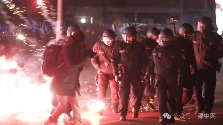 新年前夜的袭击：社民党希望在大选前立法保护紧急服务-ichn.eu | 人在欧洲