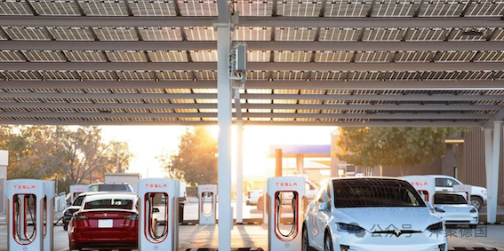 特斯拉神操作：终身免费充电为哪般？-ichn.eu | 人在欧洲