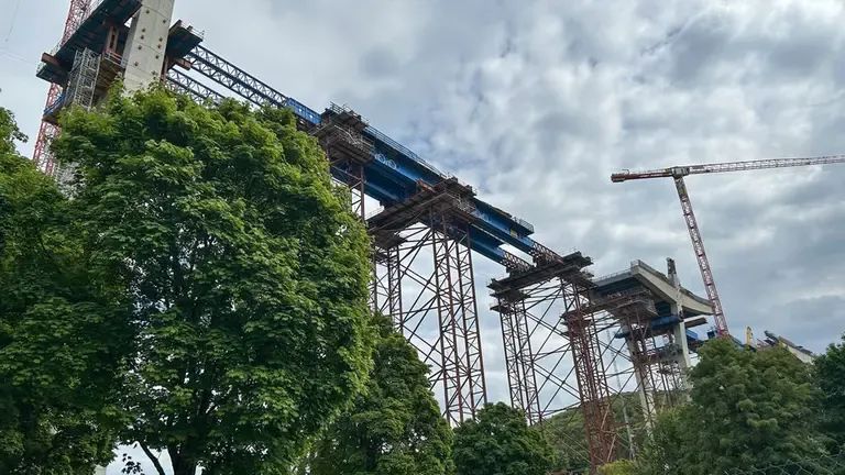 德国霍尔布高架桥发生重大坠落事故，三名工人不幸遇难-ichn.eu | 人在欧洲