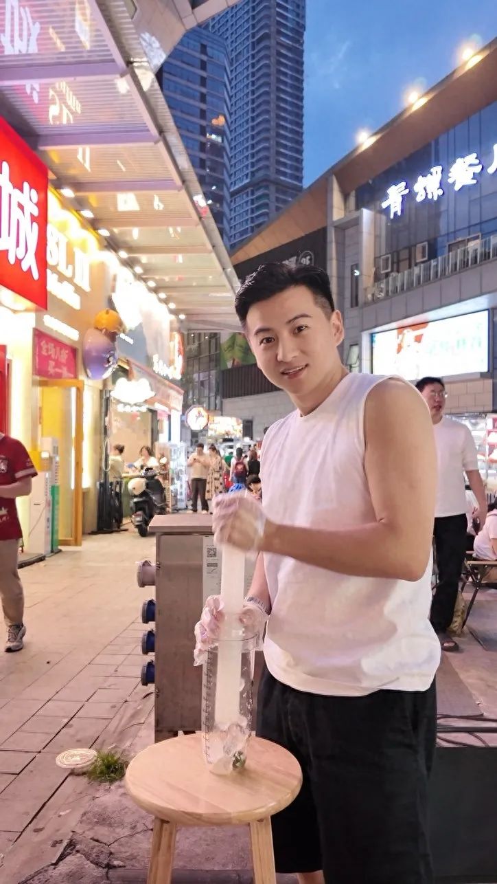 中戏毕业男主变柠檬茶摊主，TVB艺人街头再就业谋生-ichn.eu | 人在欧洲