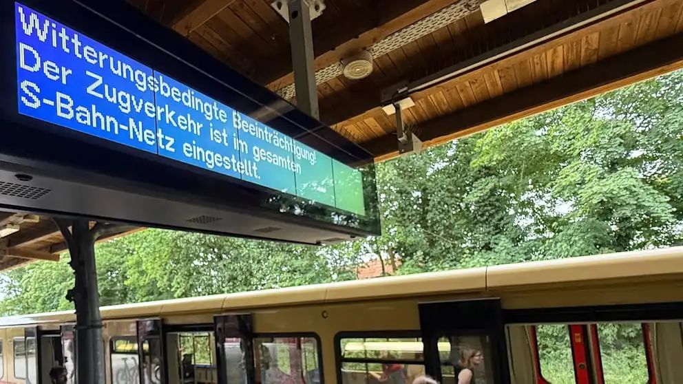 雷暴引发铁路大混乱：柏林-汉堡线路中断，柏林快铁全-ichn.eu | 人在欧洲