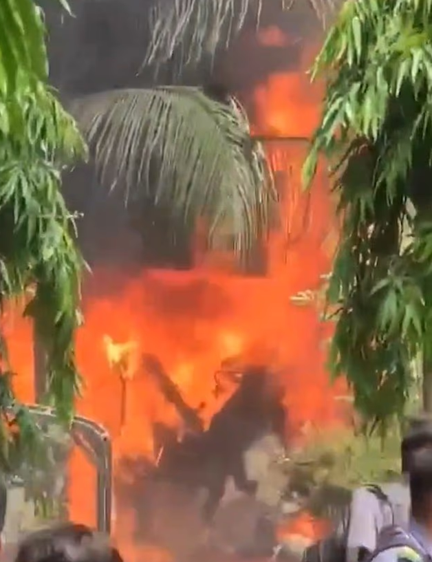 20死186伤！飞机失控坠入学校爆炸起火！多人被烧-ichn.eu | 人在欧洲