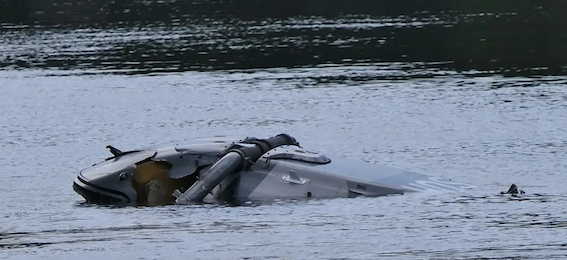 一架联邦国防军直升机在萨克森的河道坠毁-ichn.eu | 人在欧洲