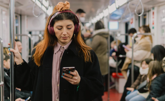 手机合同提供的移动流量正在大幅增加-ichn.eu | 人在欧洲